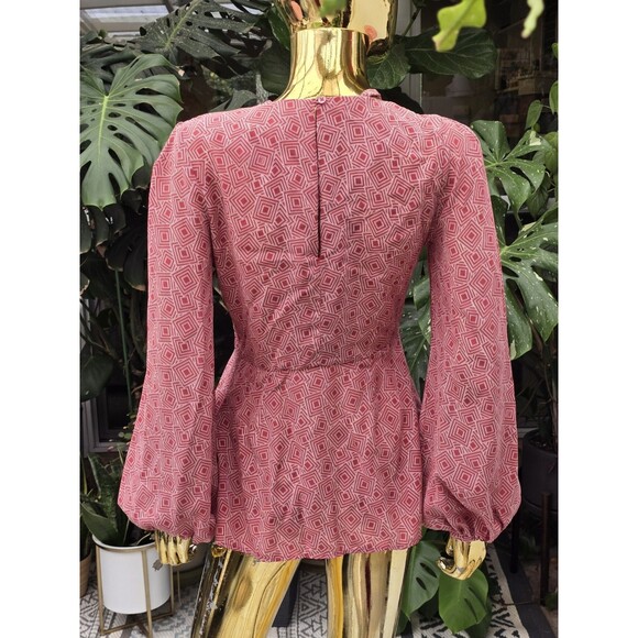 Equipment Arden Puff Sleeve Top Red Geometric Print Silk 6 - Picture 2 of 7
